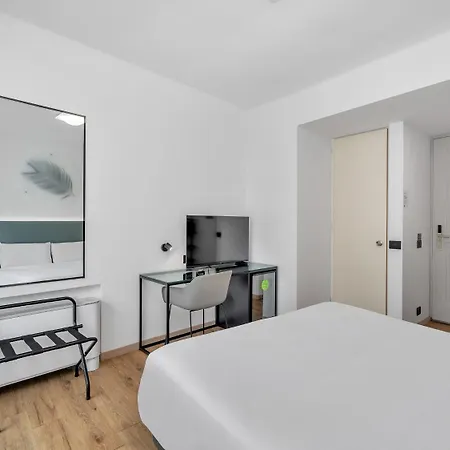 מלון B&B Hotel Alba אלבה