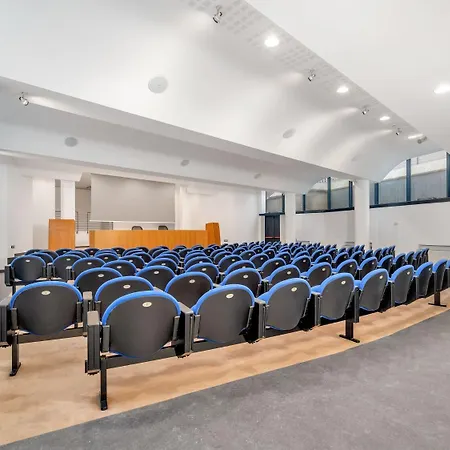 B&B Hotel Alba מלון אלבה