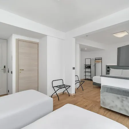 B&B Hotel Alba 3* Альба