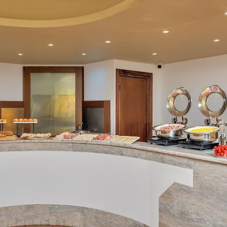 호텔 B&B Hotel Alba 알바
