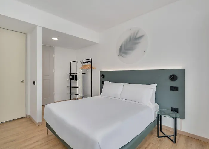 Hotel B&B Hotel Alba