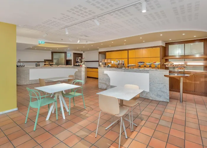 B&B HOTEL Alba 3*